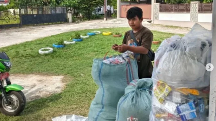 Bank Sampah Ampang Saiyo Mandiri Terus Edukasi Warga Pilah Sampah