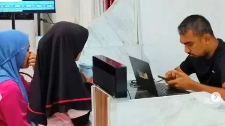Warga Padang Diimbau Tak Tunggu Mendesak Urus Adminduk