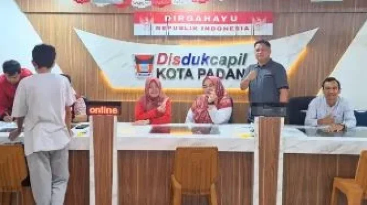 Warga Padang Diminta Laporkan Perubahan Data Kependudukan