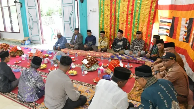 Gotong Royong Warga Sitanang Renovasi Masjid Istiqlal Nagari Sitanang