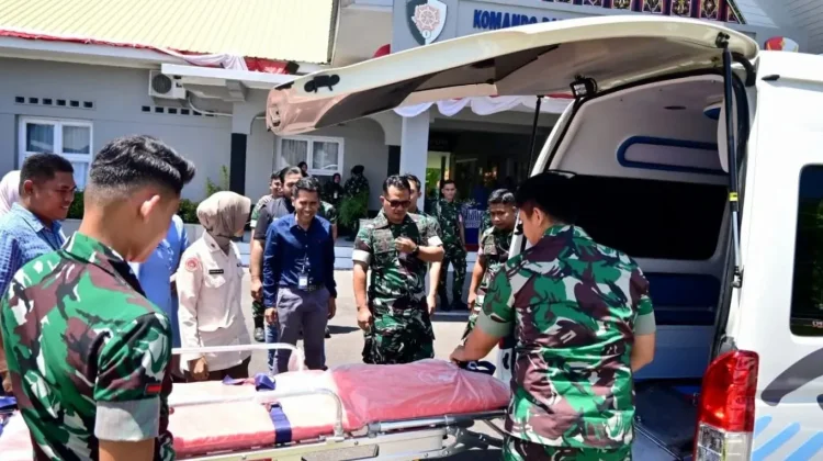 BRI Serahkan Ambulans untuk Dukung Layanan Kesehatan Lanud Sutan Sjahrir