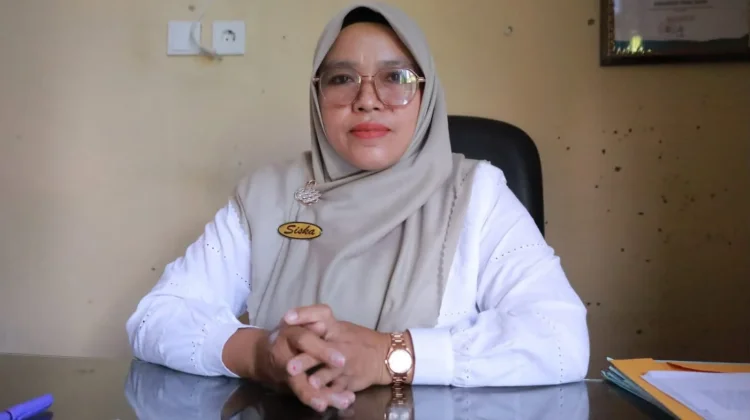 Pemkab Tanah Datar Salurkan Bansos Merdeka Berobat