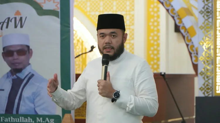 Pelajar di Padang Terima Hadiah Program Smart Surau