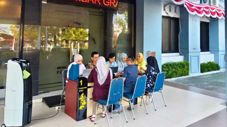 Kemenkum Sumbar Percepat Pengesahan Dokumen Jadi Satu Hari