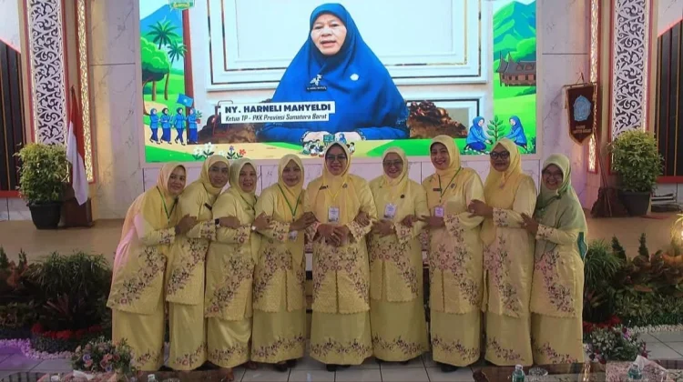 Pasbar Mendapat Dua Juara I Jambore PKK Sumbar
