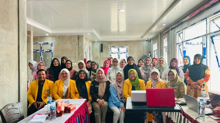 UNP Kuatkan Bisnis Ibu Rumah Tangga lewat Konseling Berbasis Potensi Lokal