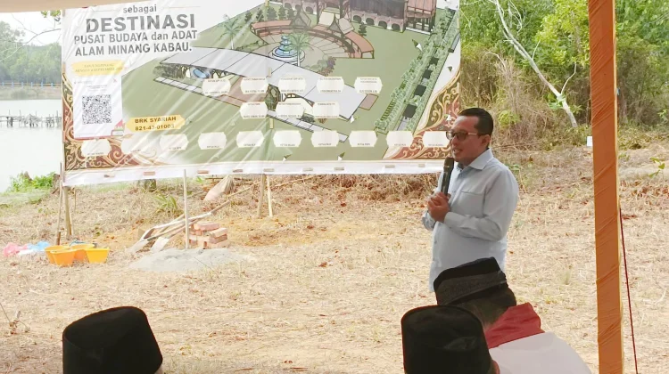 Bupati Tanah Datar Dorong Rumah Gadang IKTD Tanjung Pinang Jadi Pusat Adat