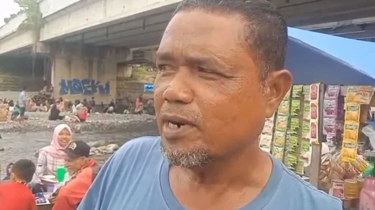 Kemarau dan Kabut Asap, Warga Padati Pemandian Jembatan Pulai