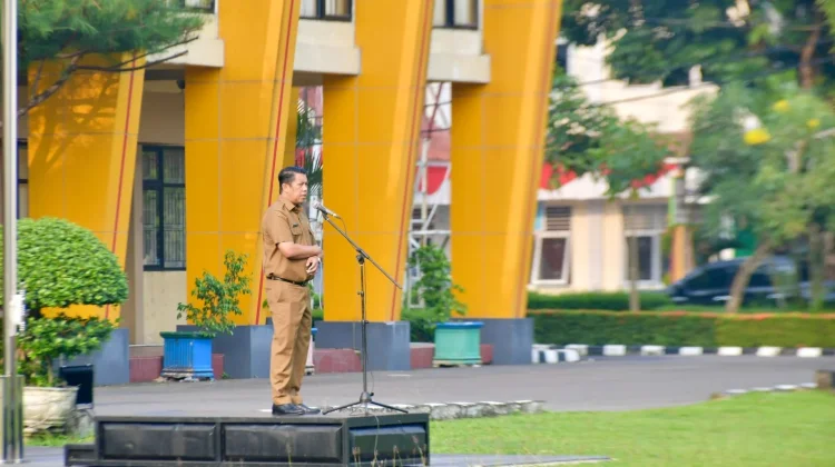 Cegah Dampak Kabut Asap Karhutla, Sekda Agam Imbau ASN Waspada Kesehatan saat Apel