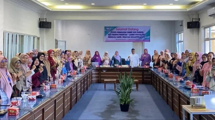 Pemkab Pasbar Dorong Perempuan Jadi Pemimpin Berdaya Seimbang