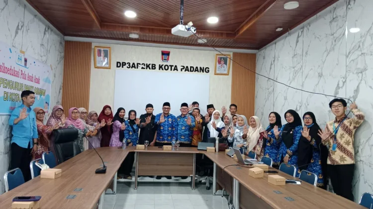 Pemko Padang Gelar Sosialisasi Psikoedukasi Pola Asuh Bagi Pengurus Panti