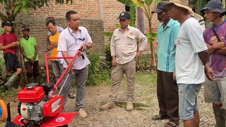 Dorong Mekanisasi dan Kemandirian, UNP Hadirkan Cultivator untuk Petani Jagung