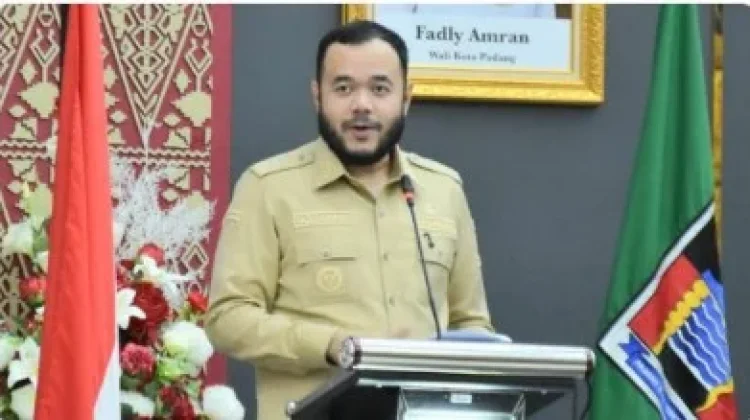 Pemko Padang Ajukan Tiga Ranperda untuk Perkuat Investasi dan BUMD