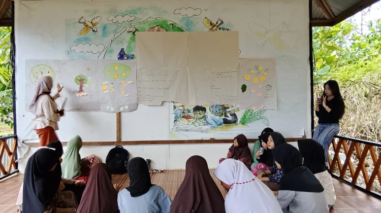 Pertemuan Rutin LP2M Sumbar Jadi Ruang Pengenalan Diri Perempuan Muda