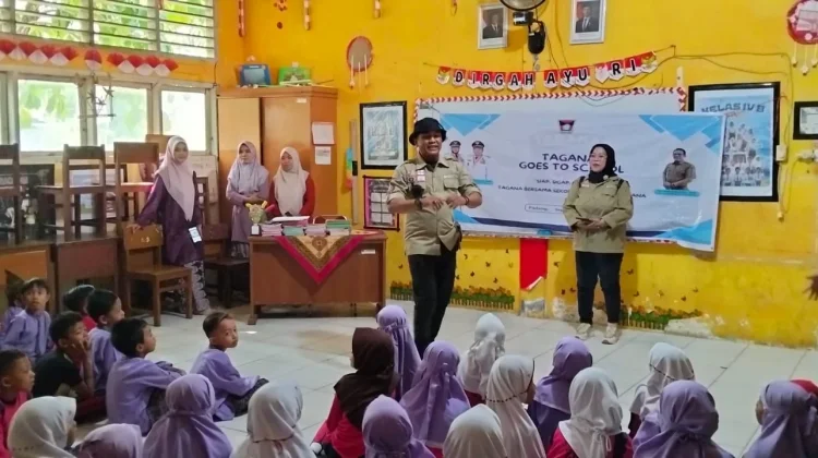 Tagana Edukasi Mitigasi Bencana kepada Siswa SD di Padang
