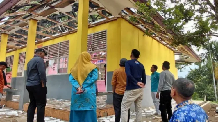 Sebanyak 52 Sekolah di Solok Selatan Dapat Anggaran Revitalisasi Rp32,5 Miliar