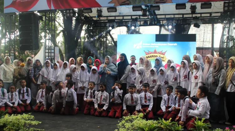 MIN 3 Padang Manfaatkan Saraso Fest sebagai Pembelajaran di Luar Kelas