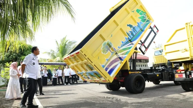 Pariaman Tambah Tiga Armada Baru Angkut Sampah