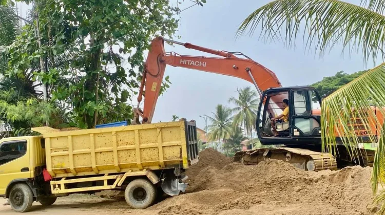 Pengerukan Aliran Sungai di Dua Titik Padang Ditargetkan Rampung November