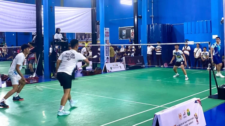 Tujuh Emas Bulutangkis Porprov Sumbar Mulai Diperebutkan