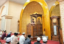 Bupati Pasbar Ajak Masyarakat Perkuat Ibadah dan Kebersamaan