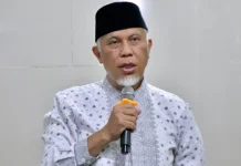 Gubernur Sumbar Iktikaf di Agam, Perkuat Silaturahmi dengan Masyarakat