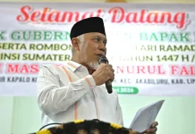 Gubernur Sumbar Salurkan Bantuan untuk Mesjid dan Warga