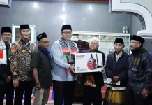 Wabup Ahmad Fadly Kunjungi Masjid Tauhid Sungai Jambu