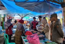 Pemkab Tanah Datar Perketat Pengawasan Makanan Pasar Pabukoan