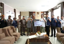 KAI Sumbar Salurkan 250 Juta untuk Pembangunan Masjid di Pasaman