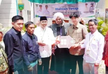 Penyerahan Bantuan Willie Salim dan Ustaz Dery Sulaiman