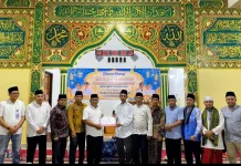 Satu Malam, Sembilan Masjid Terima Bantuan di Pasbar