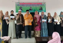 Bundo Kanduang Sumbar Salurkan Zakat untuk 100 Mustahik