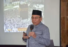 Pelajar SMP di Padang Mengaji di Masjid usai Lebaran