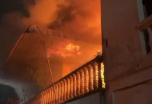 Rumah Dua Lantai di Surau Gadang Padang, Terbakar