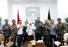 Wali Kota Yota Balad Lepas Atlet Taekwondo Pariaman ke Kejurnas Samarinda