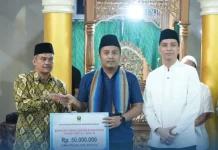 Masjid Al-Falah Muaro Kalaban Terima Hibah Rp60 Juta di Momen Safari Ramadan