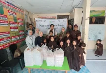 Mengetuk Pintu Langit: saat Karyawan Pegadaian Turun ke Jalan Demi Senyum Sesama