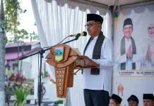 Bupati Solsel Gelar Bukber Masyarakat, Dihadiri Legislator Komisi V