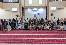 Masjid Darul Huda Salurkan Santunan Anak Yatim