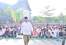 Jemaah Salat Id Padati Balai Kota Payakumbuh, Wako Tekankan Toleransi