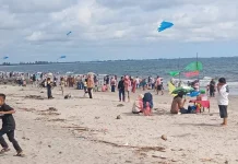 Ribuan Pengunjung Padati Destinasi Wisata Pesta Pantai Pasaman Barat