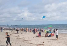 Ribuan Pengunjung Memadati Destinasi Wisata di Pasaman Barat