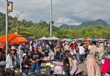Pantai Carocok Jadi Magnet Utama Wasata di  Pesisir Selatan