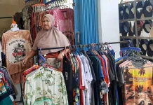 UMKM Pantai Air Manis Padang Raup Ekonomi Selama Libur Lebaran