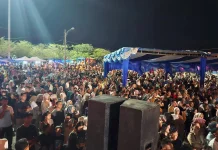 Penutupan Semarak Idulfitri Pantai Carocok Painan Berlangsung Meriah