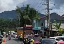 Pembatasan Berakhir, Kendaraan Sumbu Tiga Wajib lewat Sitinjau Padang