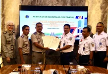 KAI Sumbar Terima Sertipikat Selamatkan Aset Negara