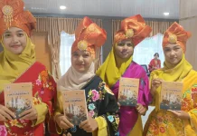 Komunitas Penyala Literasi Sumbar Luncurkan Buku Festival Pantun ASEAN