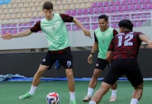 Froese Starter, Ini Susunan Pemain Semen Padang Hadapi Persis Solo